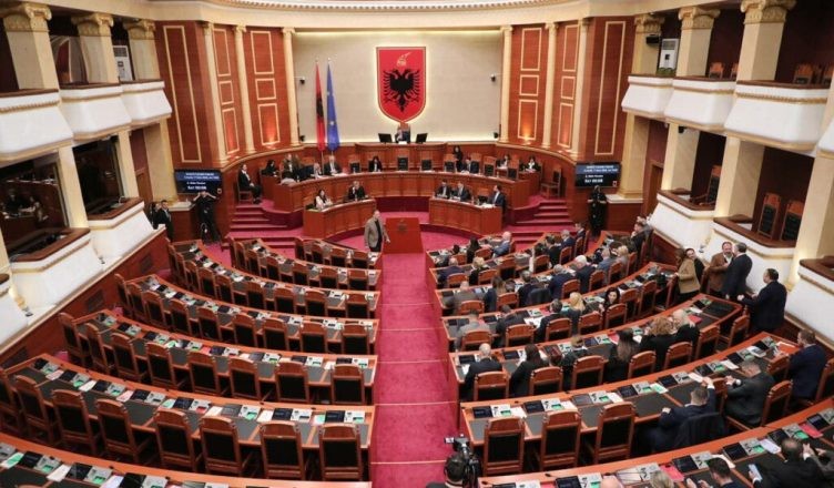 Tirana nën fokusin e integrimit: Kuvendi mbledh liderë dhe europarlamentarë për të ardhmen europiane të Shqipërisë