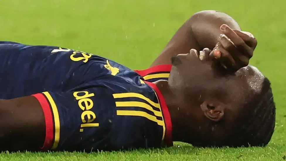 Goditje e rëndë për Arsenalin: Bukayo Saka dëmtohet dhe mbetet jashtë fushave për disa javë