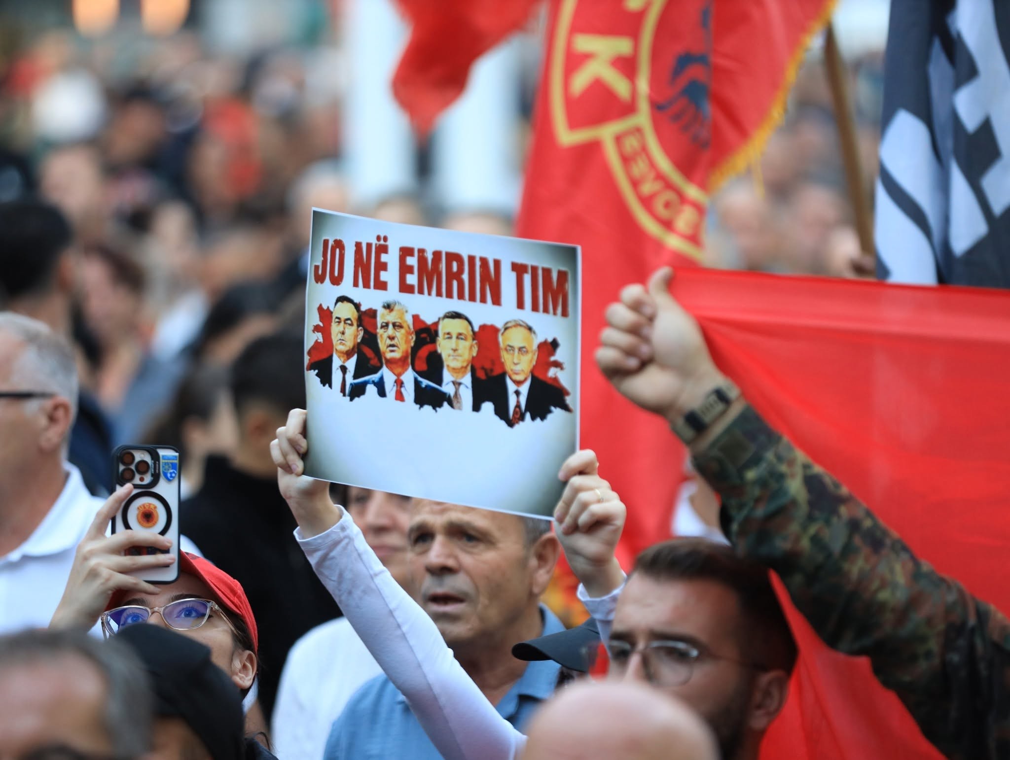 Prishtina bëhet gati për marshin gjithëpopullor në përkrahje të ish-krerëve të UÇK-së