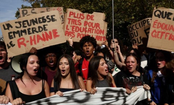 Trazirat studentore në Francë: 76 të plagosur ndërsa tensionet arrijnë kulmin para prezantimit të buxhetit