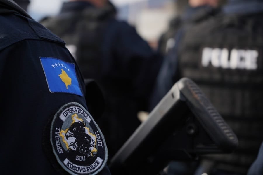 Operacioni në Kaçanik: Pranga 30-vjeçarit të kërkuar me urdhërarrest gjyqësor