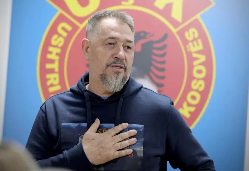 “Le ta provojë kush mendon se më gjunjëzon”: Përgjigja e ashpër e Sami Lushtakut