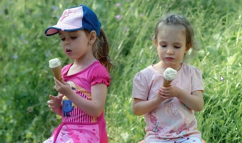 Ushqyerja në foshnjëri: A lidhet konsumi i sheqerit me shëndetin mendor në moshë madhore?