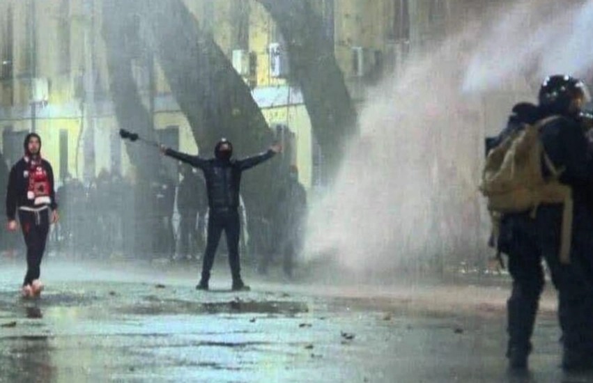 Identifikohet kryetifozi i Kombëtares që përfundoi në spital pas plagosjes së rëndë në sy gjatë protestës