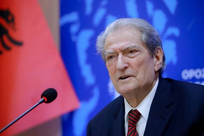 Sali Berisha pas zgjedhjeve në Serbi: Vuçiç dështoi, Rama tani para një zgjedhjeje historike