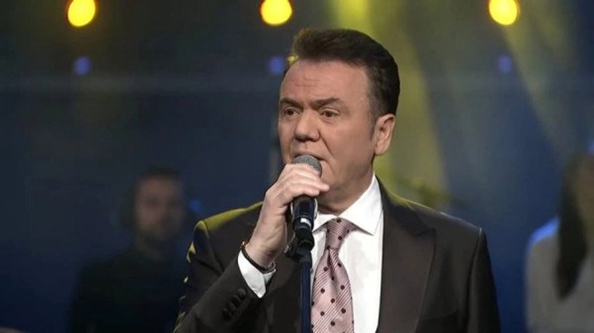 “Jo në emrin tim”: Ilir Shaqiri zbulon vargjet e fuqishme të këngës kushtuar çlirimtarëve