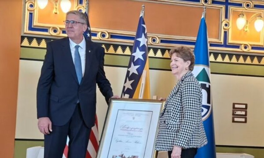 Turneu ballkanik i senatores amerikane Jeanne Shaheen: Nderohet në Sarajevë para vizitës në Kosovë
