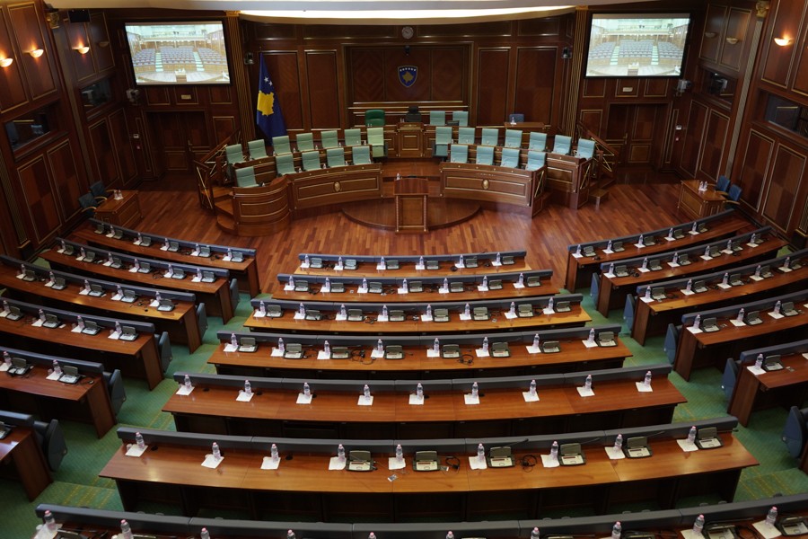 Kuvendi i Kosovës mblidhet nesër: Pesë çështje kyçe në tryezën e deputetëve