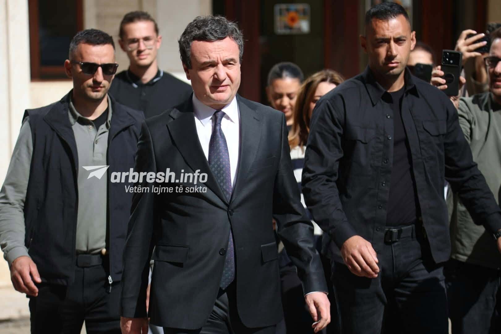 Kurti i gëzohet suksesit historik të shqiptarëve në Serbi: Vuçiqi dhe Daçiqi shënuan rënie politike