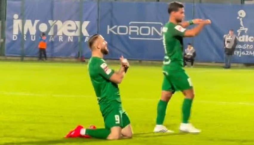 Nga Superiorja te goli në Poloni, ish-sulmuesi i Elbasanit shkëlqen dhe feston me shqiponjë