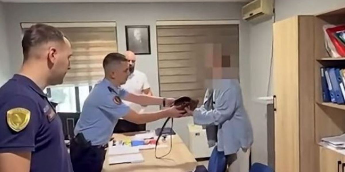 ​I gjetën çantën dhe arrestuan të dyshuarin, gjermania falënderon policët në Tiranë