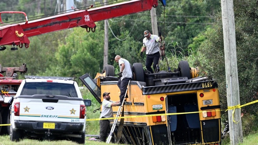 Tragjedi në SHBA: Përmbyset autobusi i shkollës në Florida, humbin jetën dy persona mes tyre një nxënëse