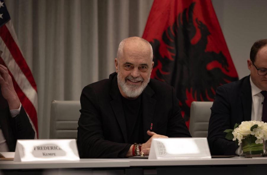 Rama këmbëngul për bisedime: Kryeministri u drejtohet sërish studentëve me ftesë për dialog