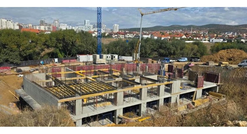 Tragjedi në Greqi: Humb jetën punëtori shqiptar nga shpërthimi në rafineri, plagoset rëndë bashkatdhetari i tij
