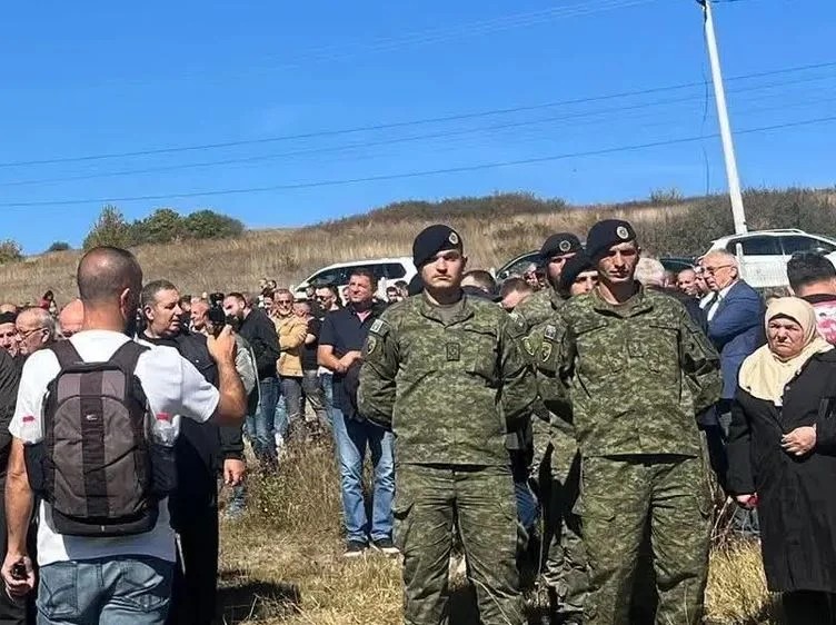Rivarrohet veprimtari Adem Beqiri, u dha lamtumira e fundit figurës së shquar të çështjes kombëtare