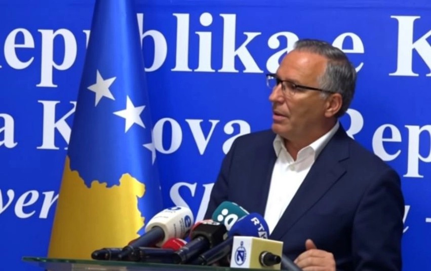 Hamza për kandidaturën e Rushitit: Ajo përfaqëson VV-në, pavarësisht statusit me librezë partie