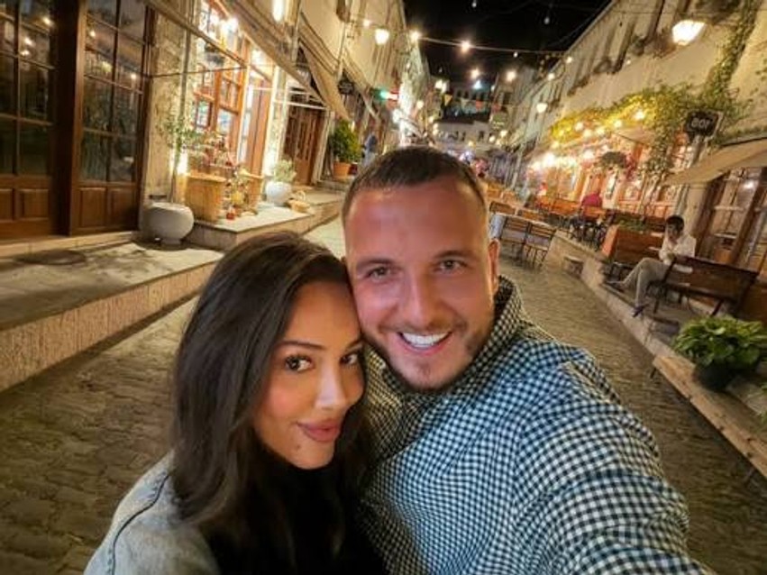Dedikimi romantik dhe fotoja private: Lotina uron Mozzikun për ditëlindje