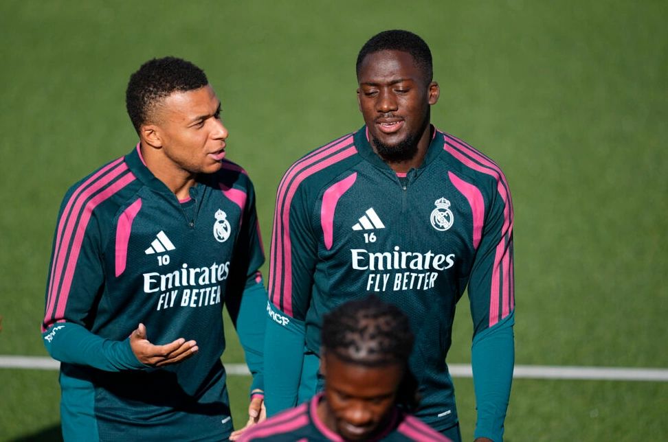 Ylli i Real Madridit largohet nga grumbullimi me Francën
