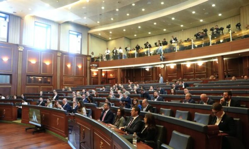 Afati prej katër javësh rrezikon të kapërcehet: Asnjë hap i konkretizuar në Kuvend për Ligjin e Speciales
