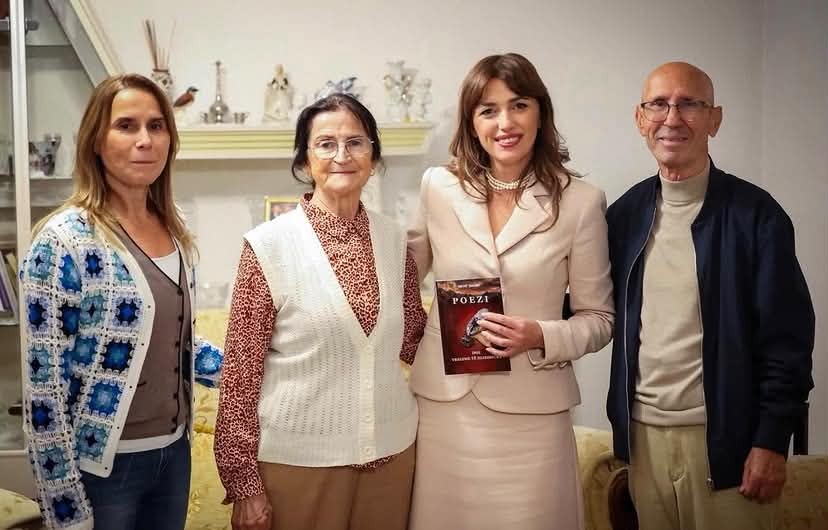 Një rikthim emocionues pas 27 vitesh: Kryetarja e Kuvendit viziton familjen që i ofroi strehë gjatë luftës