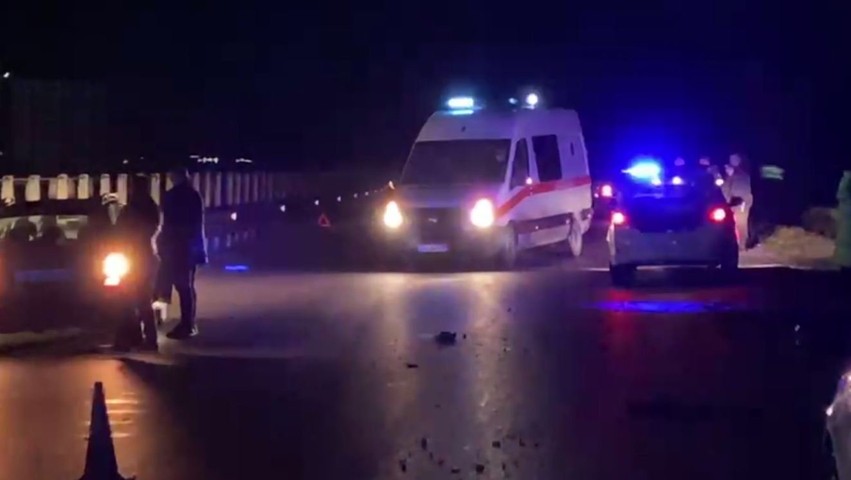 Përplaset motori në Ksamil, lëndohet i riu dhe dërgohet me urgjencë në spital