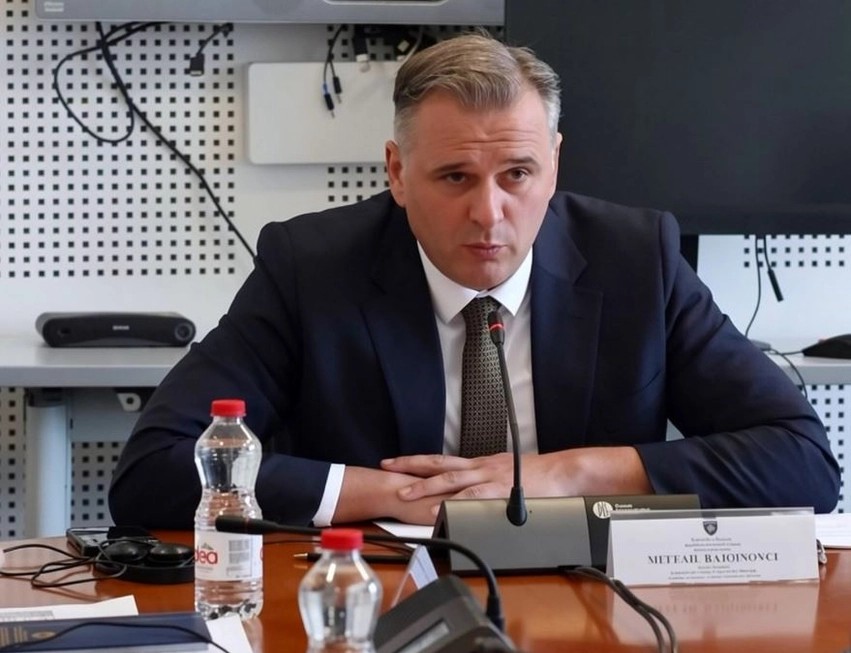 Përplasja politike, Bajqinovci i kundërpërgjigjet PDK-së: Retorika ndaj Uashingtonit dhe Londrës rrezikon vendin