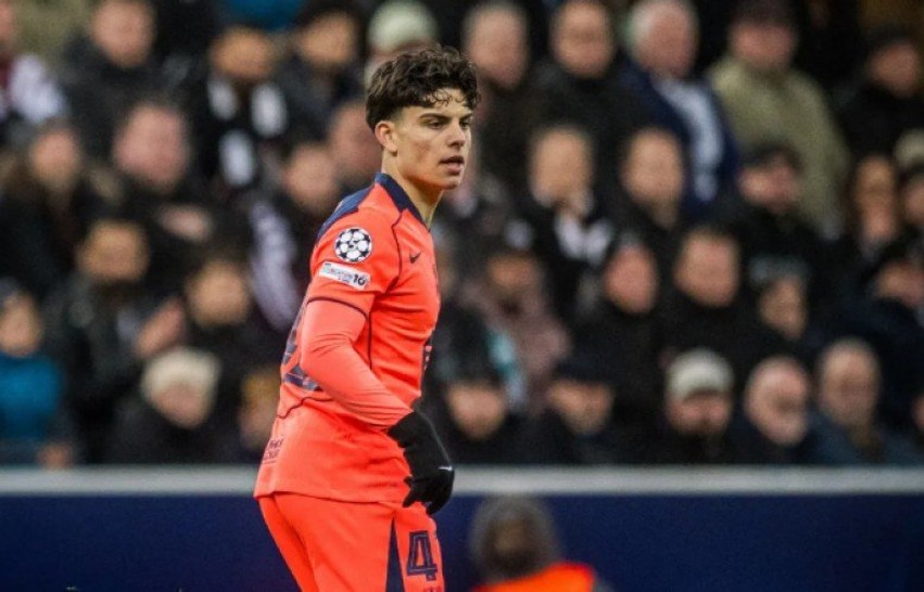 Dy gjigantët e Premier League vënë syfete te margaritari i Barcelonës