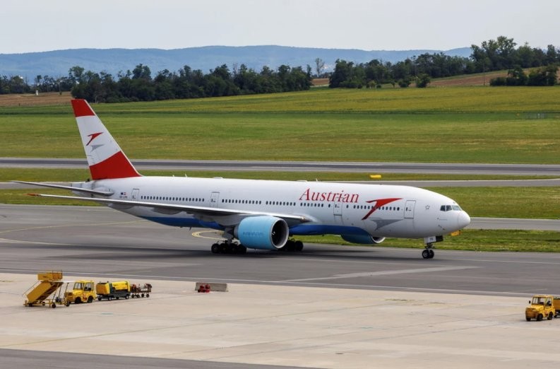 Kërcënimi për bombë detyron avionin e Austrian Airlines të ulet urgjentisht në Sofje