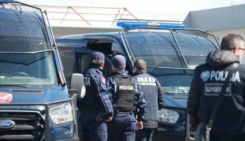 Tentoi të hynte në Shqipëri përmes Morinës: Vihet në pranga shtetasi turk i kërkuar për vrasje nga Shkupi