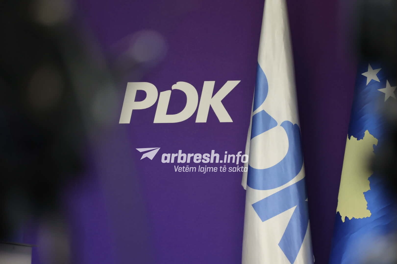 PDK i drejtohet Presidentes: Ktheni në Kuvend ligjin për Dhomat e Specializuara për përmirësim shtesë