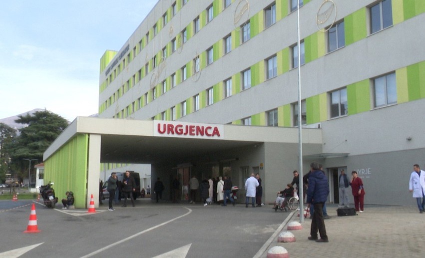 Përleshjet para Kuvendit: Zbardhet gjendja shëndetësore e 9 protestuesve të lënduar në QSUT