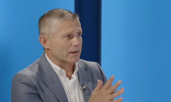 Ramadani kritikues: Takimet e Kurtit me opozitën ishin vetëm për fotografi, Aleanca ia zbuloi strategjinë