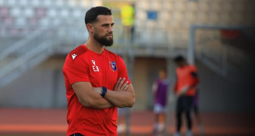 Lëvizje në stafin teknik: Vllaznia zyrtarizon ndarjen nga rrugët me Ergi Borshin