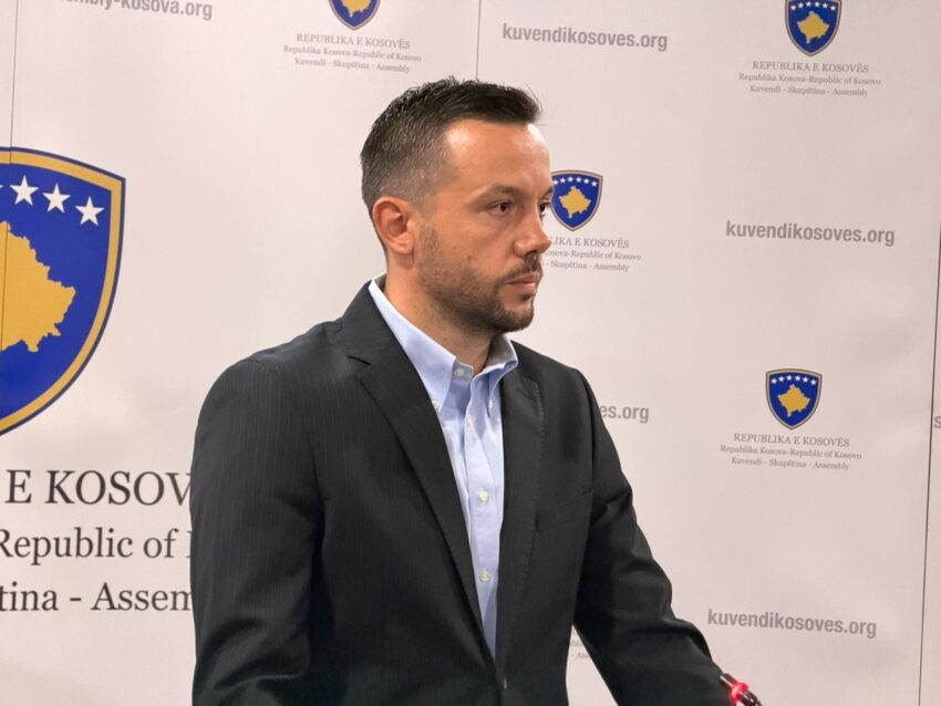 Reagimi ndaj Gjykatës Speciale: Të hënën Kuvendi miraton deklaratë të përbashkët, paralajmëron deputeti i PDK-së