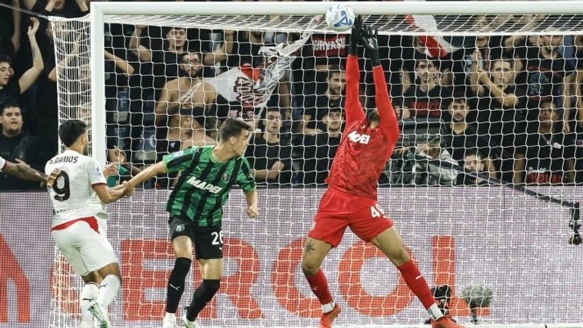 Duel italian me emocione: Muriçi dhe Sassuolo ndalin Milanin e Jasharit
