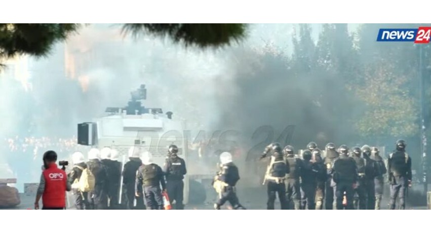 Raporti tronditës i AGSH: 50 sulme ndaj gazetarëve në 12 ditë protesta, Policia e Shtetit përgjegjëse për 80% të rasteve