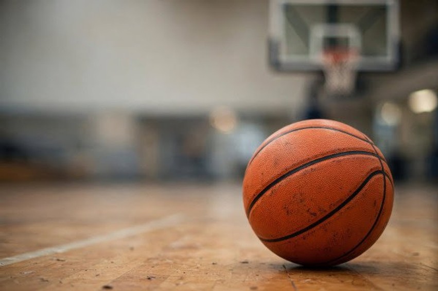 Eskalojnë emocionet në basketbollin kosovar: Ndeshje vendimtare dhe rivalitet i lartë në xhiron e pestë