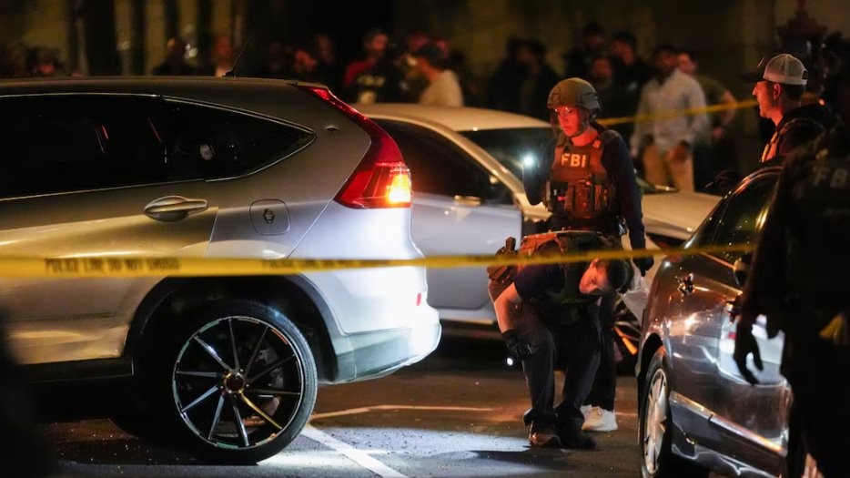 Nju-Jork: Agjentët e ICE qëllojnë me armë një person brenda automjetit në sy të djalit të tij 5-vjeçar