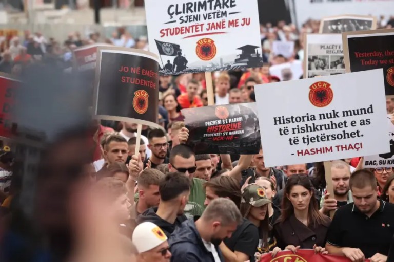 Zbulohen emrat e folësve për natën e 11-të të protestës “Jo në emrin tim” në Prishtinë