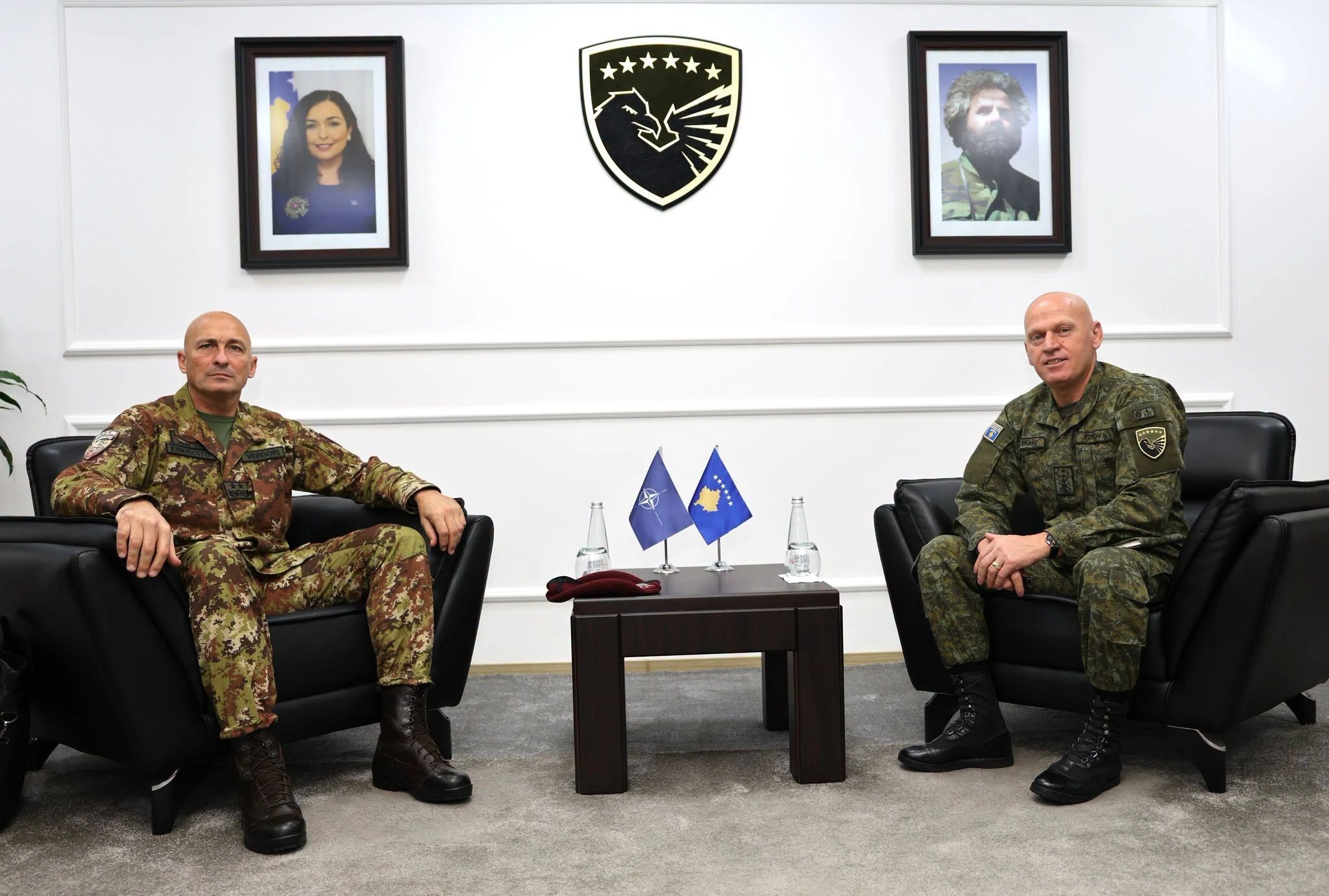 Bashkim Jashari pret në takim kreun e ri të KFOR-it: Theksohet nevoja për thellimin e partneritetit strategjik