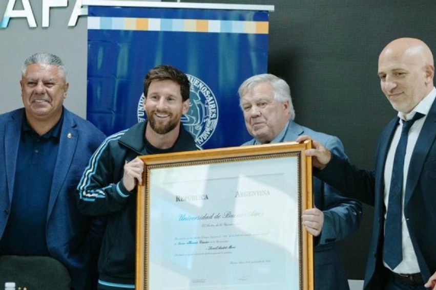 Nderim historik për yllin argjentinas: Universiteti i Buenos Airesit shpall “doktor” Lionel Messin