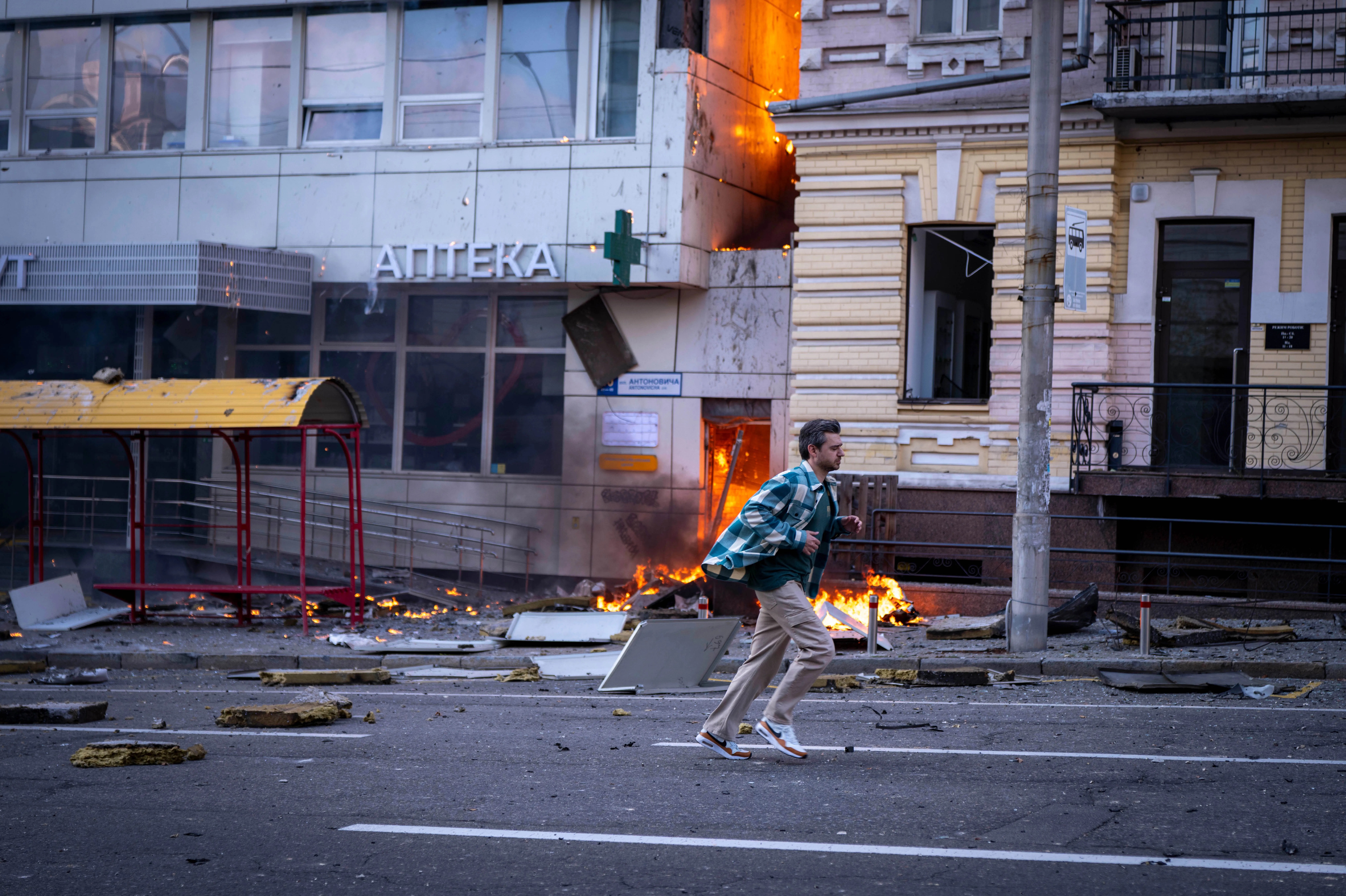 Valë e re dhune mes Rusisë dhe Ukrainës: Shtatë viktima pas vizitës së diplomatit amerikan