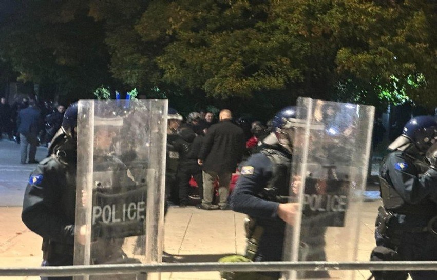 Protesta maratonë në Prishtinë: Policia jep detaje pas përfundimit të tubimit