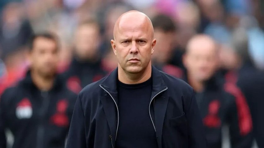 Pas largimit nga Liverpooli, Arne Slot nis një angazhim të ri në futboll