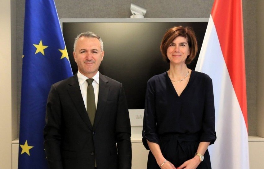Kosova kërkon ndihmën e Budapestit zyrtar për avancimin drejt Bashkimit Evropian