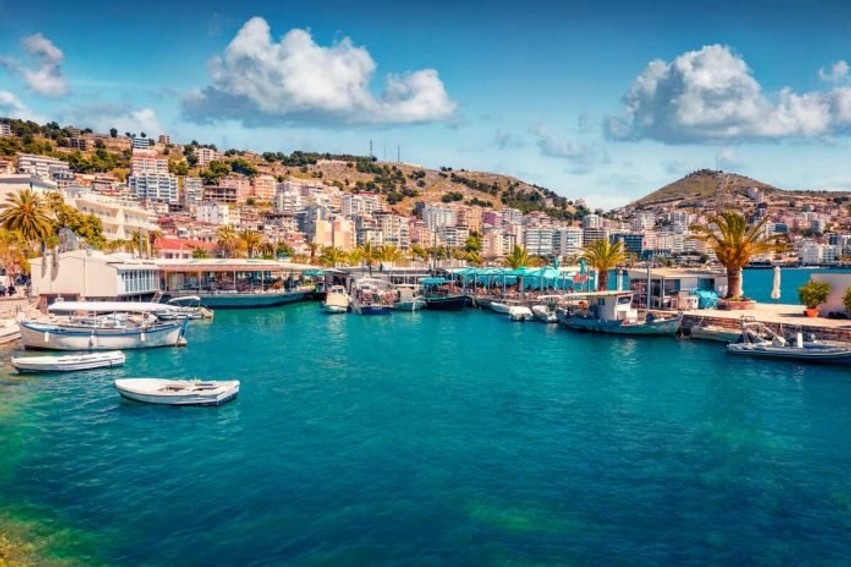 Bumi turistik në Shqipëri: Synohen 15.5 milionë vizitorë dhe rritje e ndjeshme e ekonomisë deri në 2027